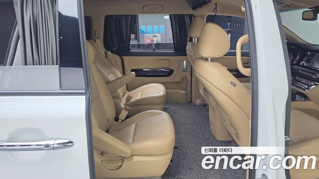 Kia Canival 2019 — photo 12