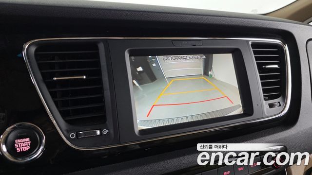 Kia Canival 2019 — photo 15