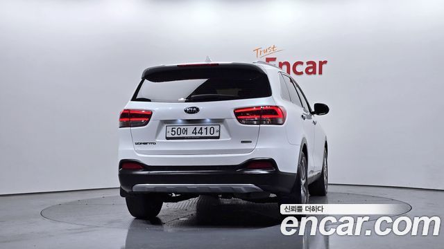 Kia Sorento 2015 — photo 4