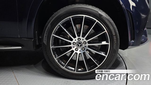 Mercedes-Benz GLE-Class 2022 — photo 5