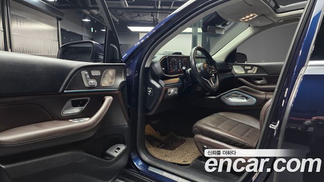 Mercedes-Benz GLE-Class 2022 — photo 10