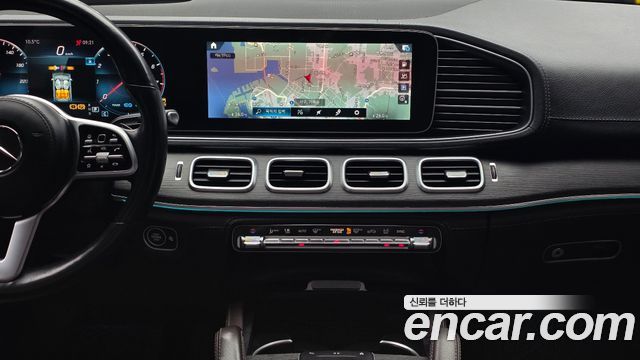 Mercedes-Benz GLE-Class 2022 — photo 15