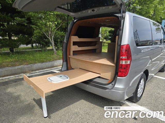 Hyundai Starex 2017 — photo 1