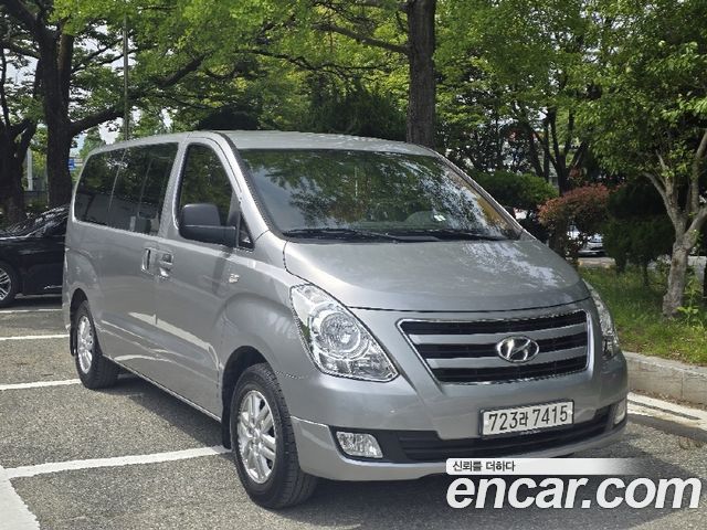 Hyundai Starex 2017 — photo 2