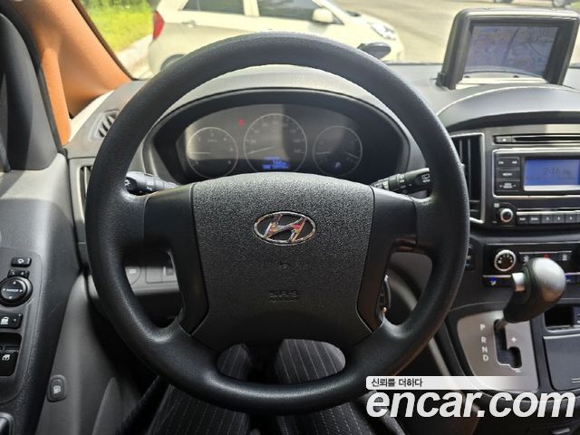 Hyundai Starex 2017 — photo 7