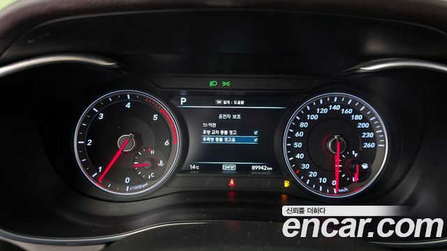 Genesis G70 2018 — photo 8