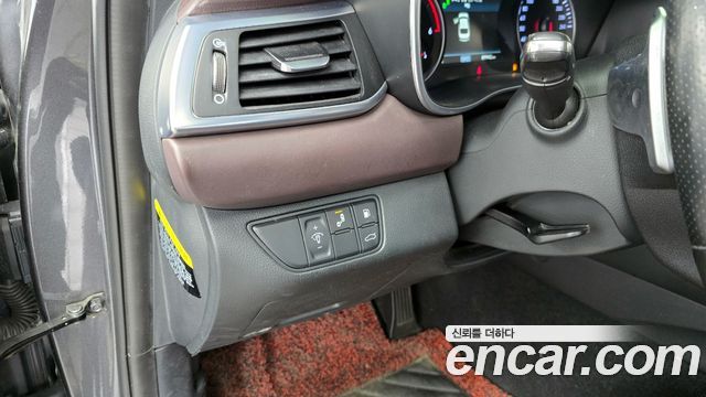 Genesis G70 2018 — photo 16