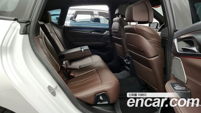 BMW Gran Turismo 2024 — photo 12