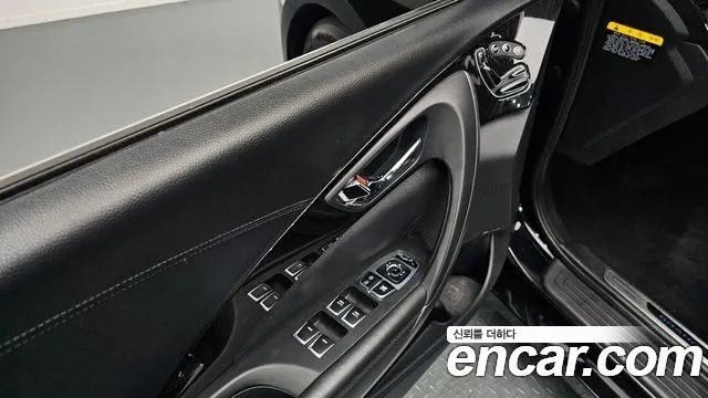 Hyundai Grandeur 2016 — photo 17