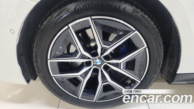 BMW 5-Series 2024 — photo 5