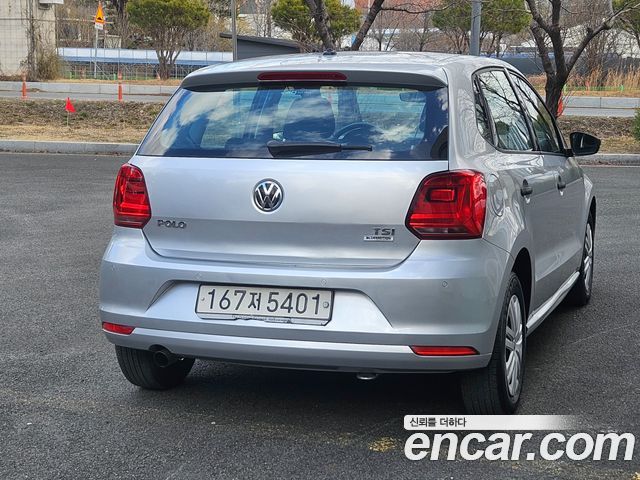 Volkswagen Polo 2016 — photo 6