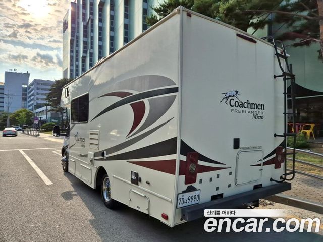 Ford Transit 2017 — photo 2