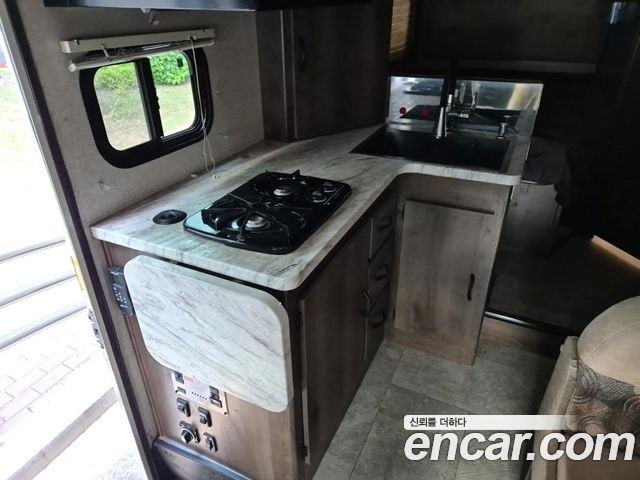 Ford Transit 2017 — photo 14