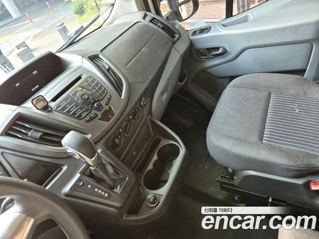 Ford Transit 2017 — photo 18
