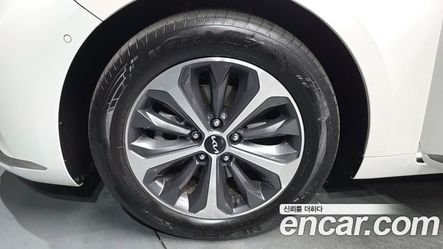 Kia K8 2022 — photo 5