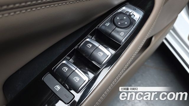 Kia K8 2022 — photo 18