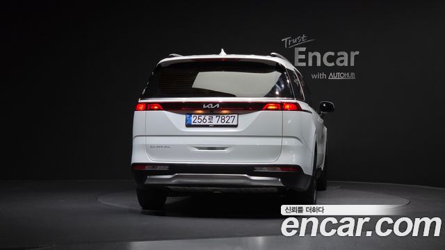 Kia Canival 2022 — photo 4