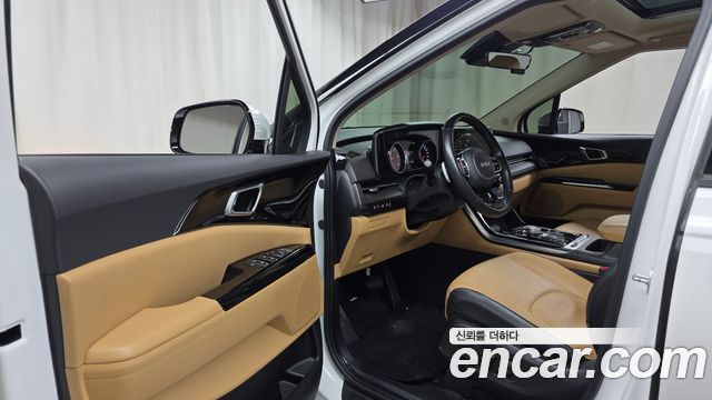 Kia Canival 2022 — photo 10