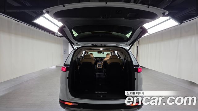 Kia Canival 2022 — photo 20