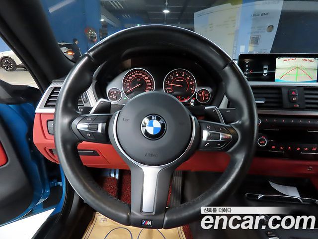 BMW 4-Series 2018 — photo 10