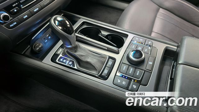 Hyundai Genesis 2015 — photo 9