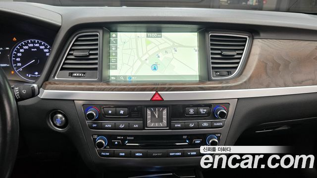 Hyundai Genesis 2015 — photo 17