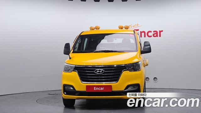 Hyundai Starex 2019 — photo 3