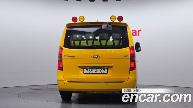 Hyundai Starex 2019 — photo 4