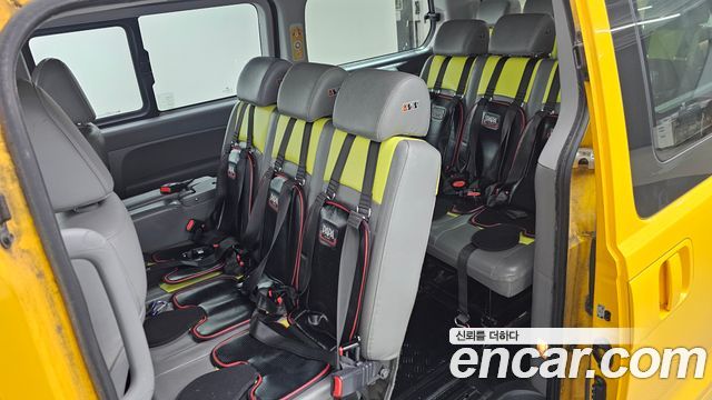 Hyundai Starex 2019 — photo 12
