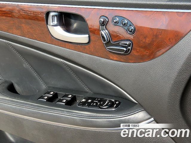 Hyundai Equus 2015 — photo 11