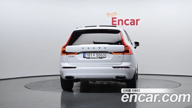 Volvo XC60 2021 — photo 4