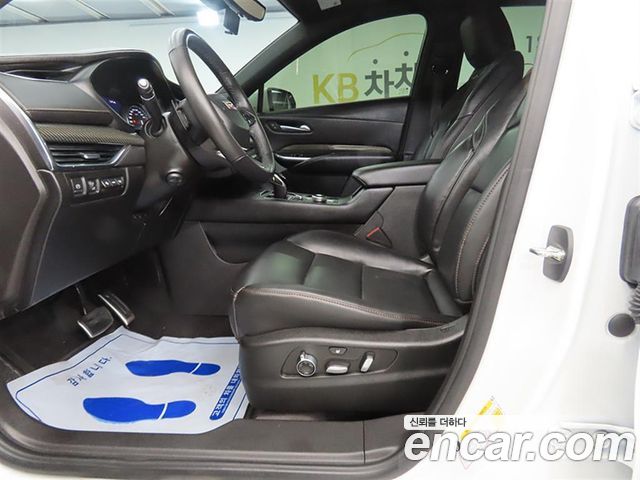 Cadillac XT4 2023 — photo 5