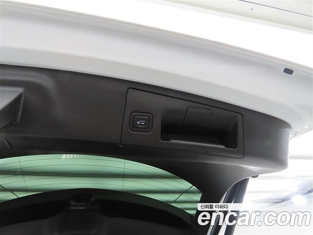 Cadillac XT4 2023 — photo 17