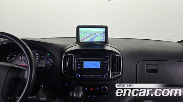 Hyundai Starex 2018 — photo 16