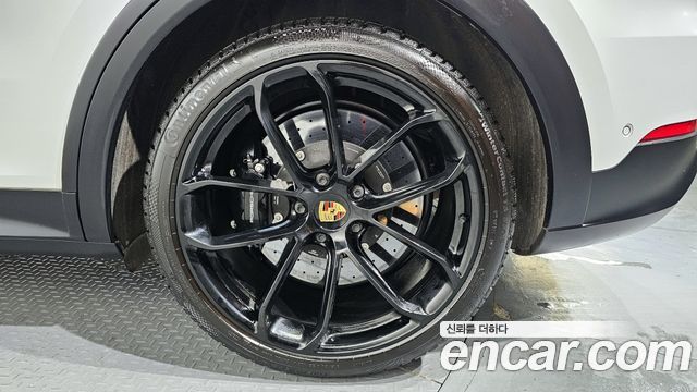 Porsche Cayenne 2023 — photo 5