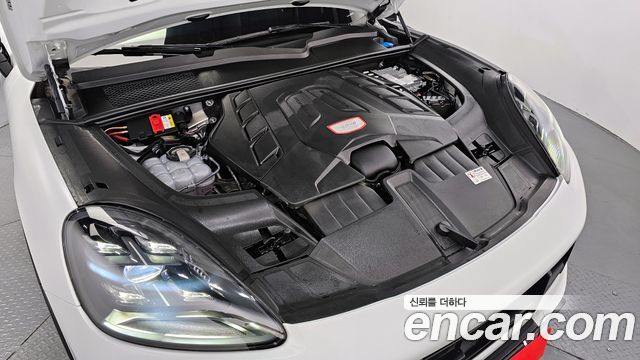 Porsche Cayenne 2023 — photo 6