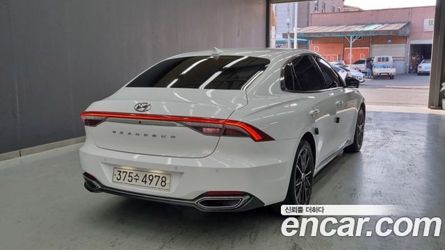 Hyundai Grandeur 2022 — photo 2