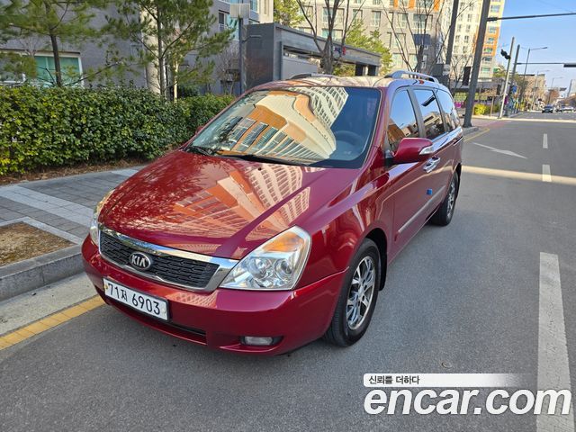 Kia Canival 2014 — photo 1