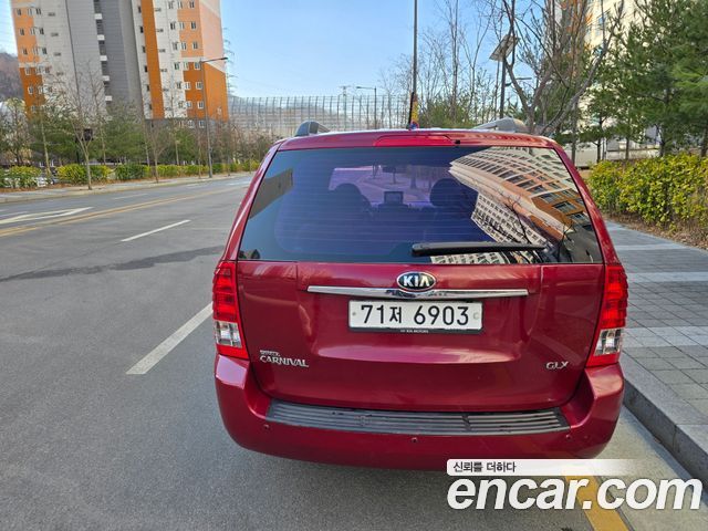Kia Canival 2014 — photo 8