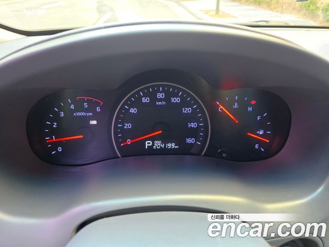 Kia Canival 2014 — photo 9