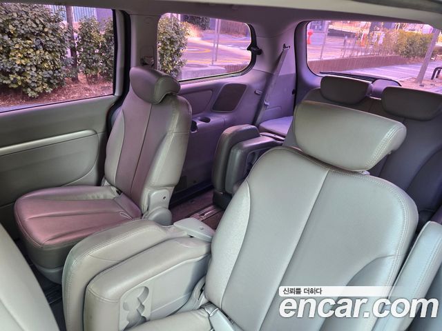 Kia Canival 2014 — photo 18