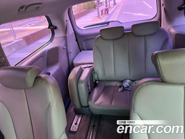 Kia Canival 2014 — photo 19