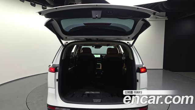 Kia Canival 2022 — photo 20