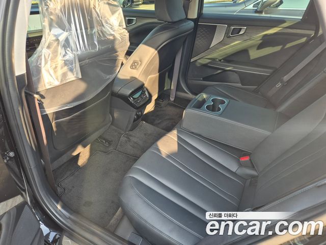 Kia K8 2023 — photo 12
