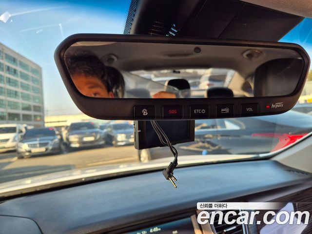 Genesis G80 2018 — photo 17