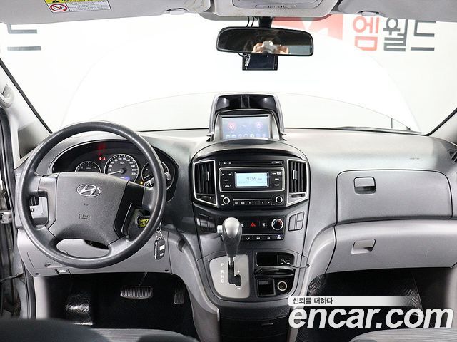 Hyundai Starex 2018 — photo 15