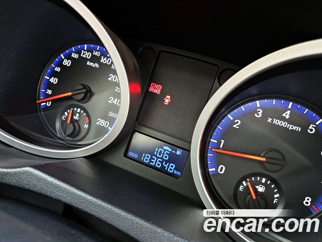 Hyundai Genesis 2009 — photo 8
