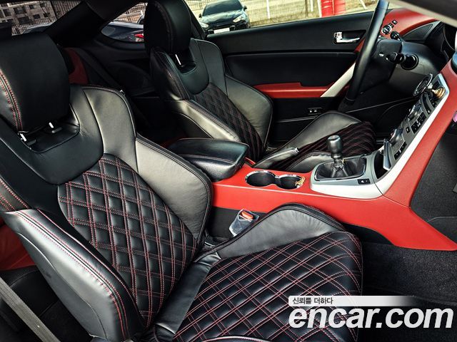 Hyundai Genesis 2009 — photo 11
