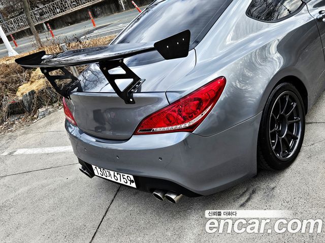 Hyundai Genesis 2009 — photo 16