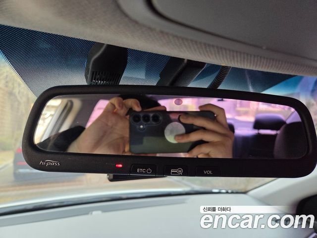 Hyundai AVANTE 2016 — photo 17